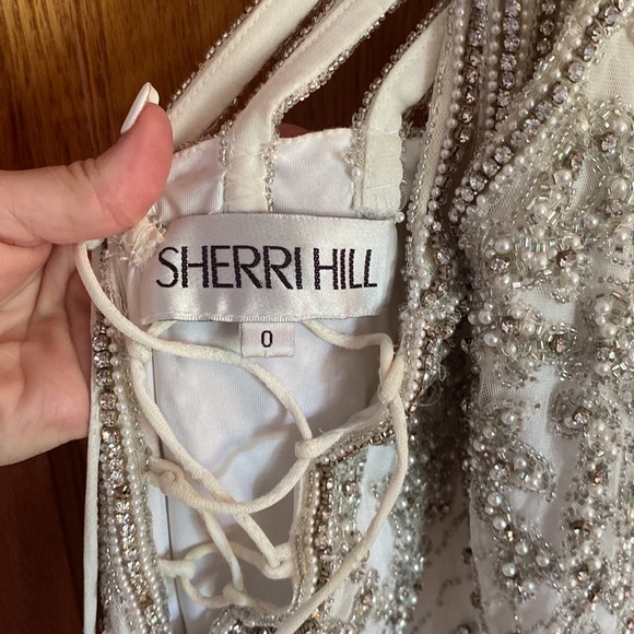 Sherri Hill White/Silver Detailed Beading Short Homecoming Dress - Picture 5 of 6
